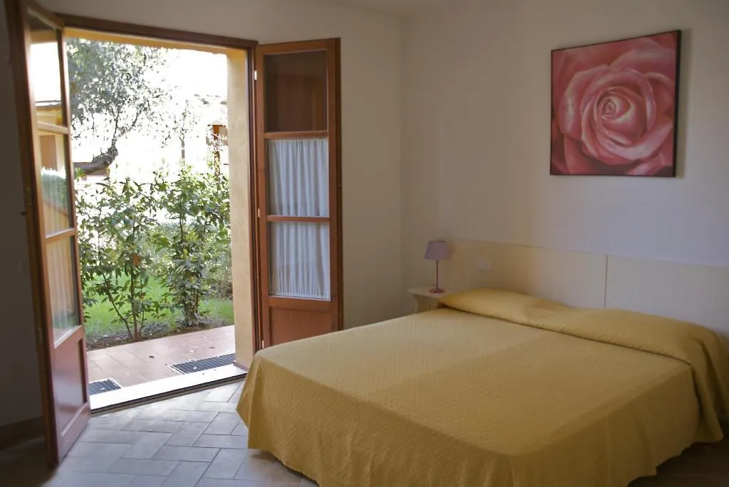 Borgo Etrusco Aparthotel Scarlino 4*,